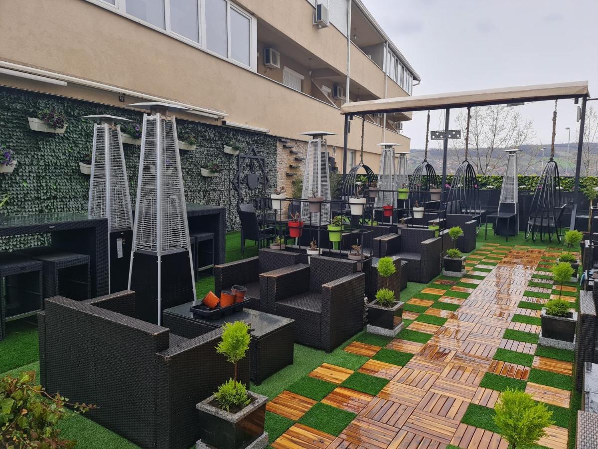 Hotel Tri "O" Topola Esterno foto